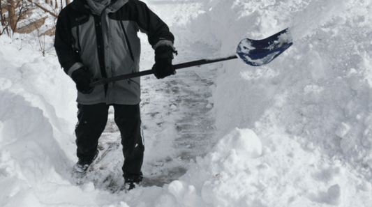 Keeping Your Hands Warm While Working Outside in Winter